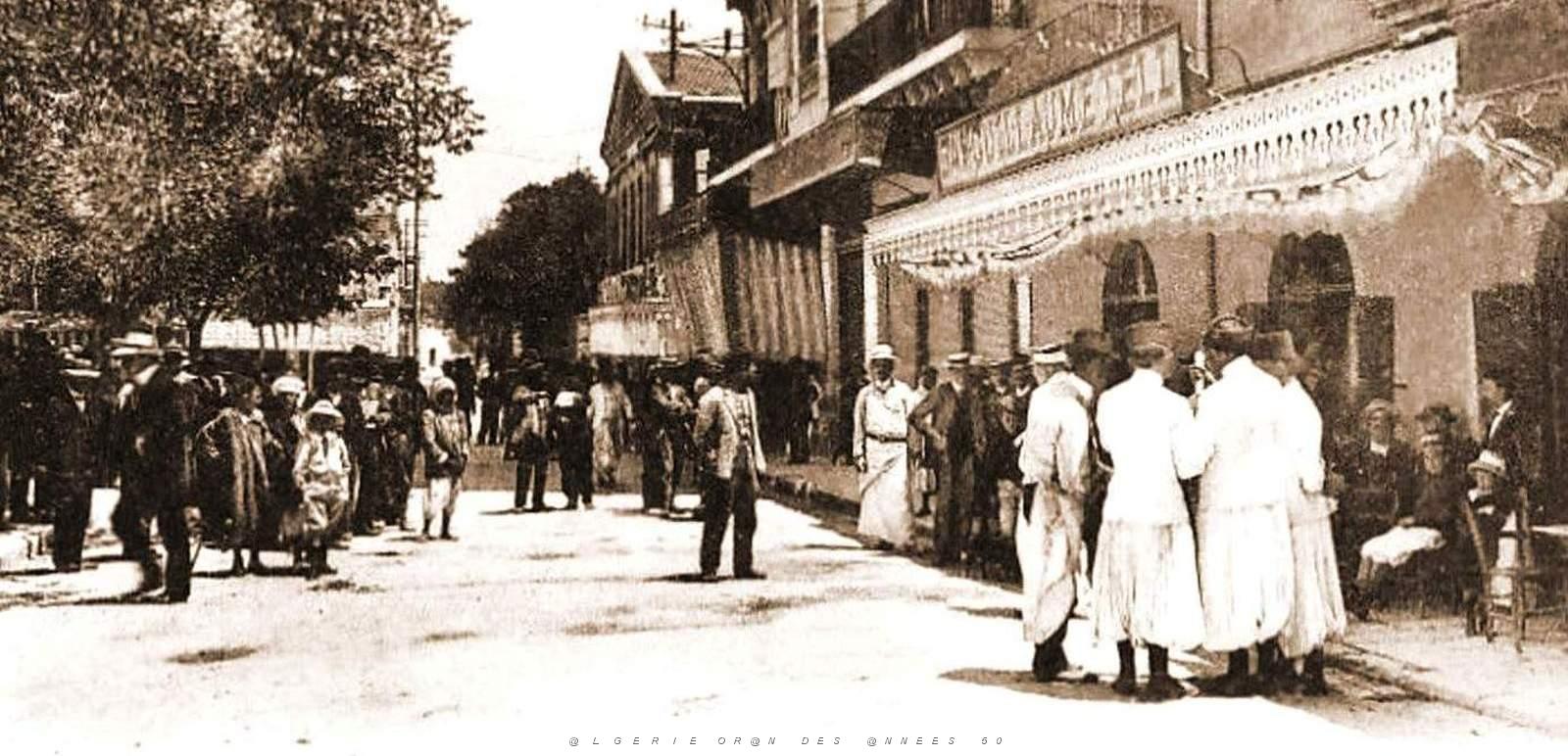 1363- Mascara - Place Gambetta - Bar Jorro2.jpg